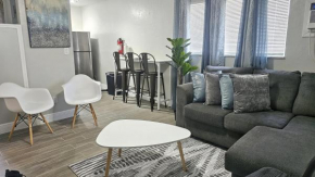 Big TV Apartment 5 Miles From Hard Rock Casino